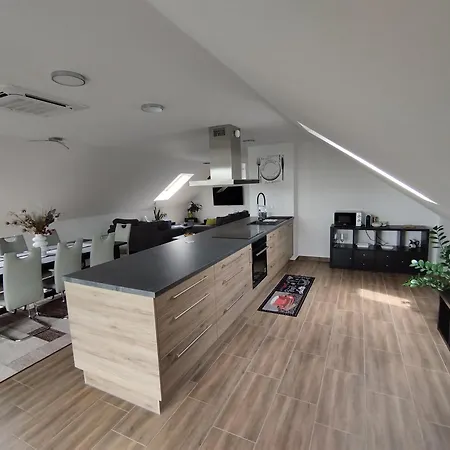 Morocz Apartment